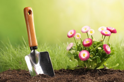 Example Wapping garden maintenance job with seasonal tidy-up pricing